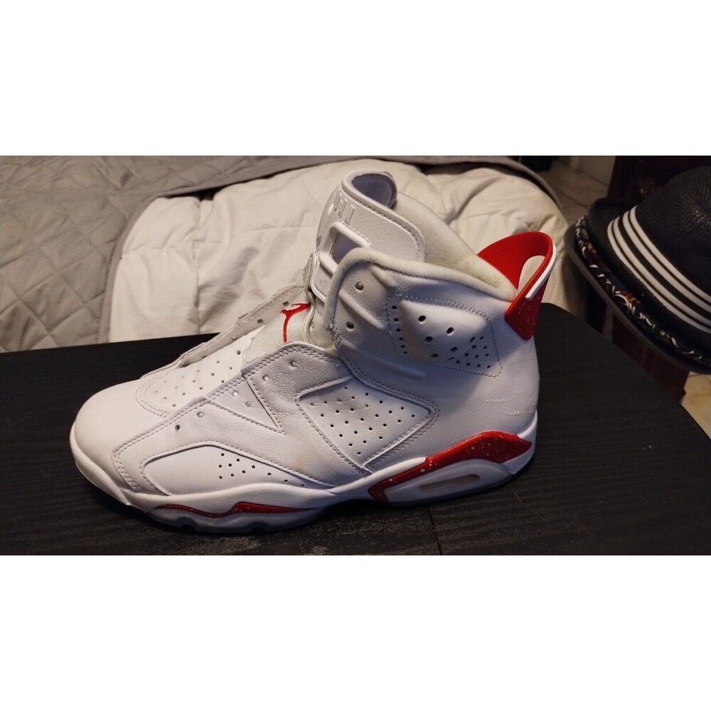 Nike Air Jordan 6 Retro Red Oreo Men’s CT8529-162  Size 9 / ONE SINGLE LEFT SHOE